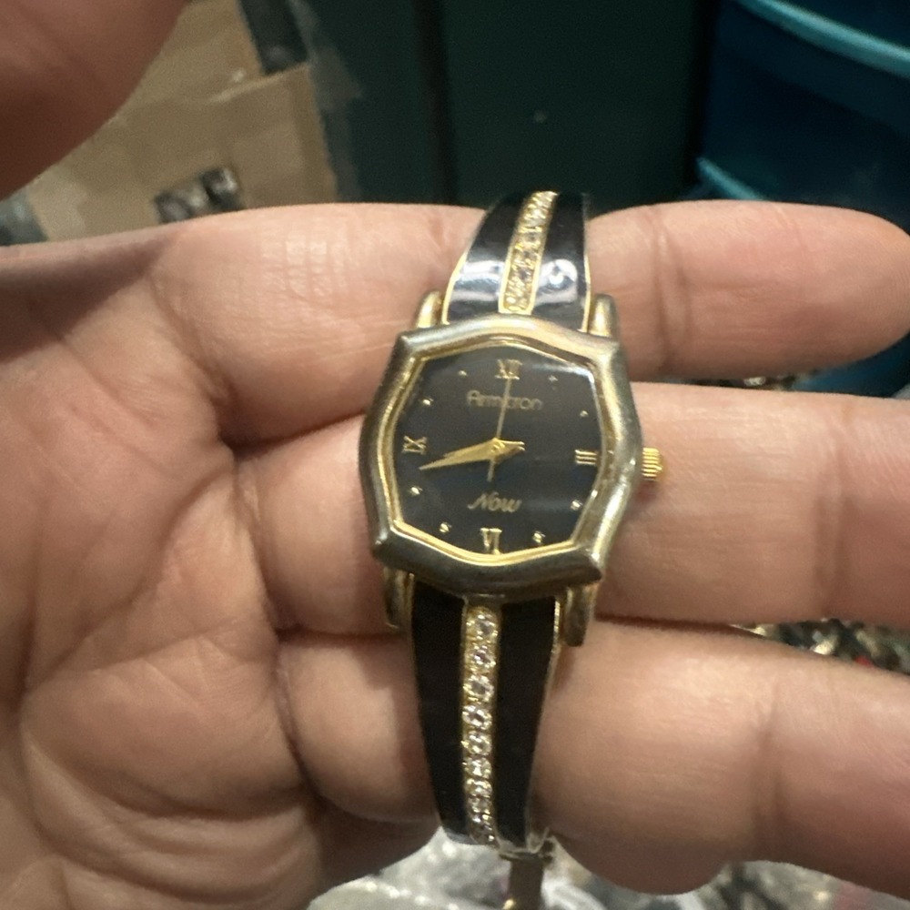 Working VTG ARMITRON Now 22mm Cuff  Black/Gold Tone Ladies‎ Watch Fit 6in  Rare